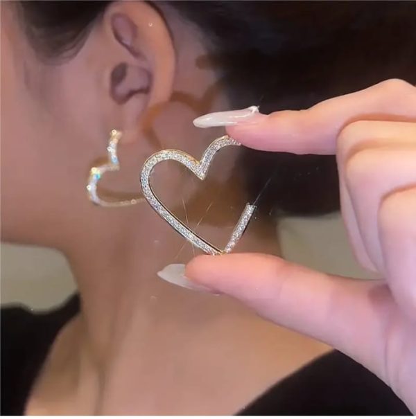 Golden Heart Shape Elegant Zircon Earrings