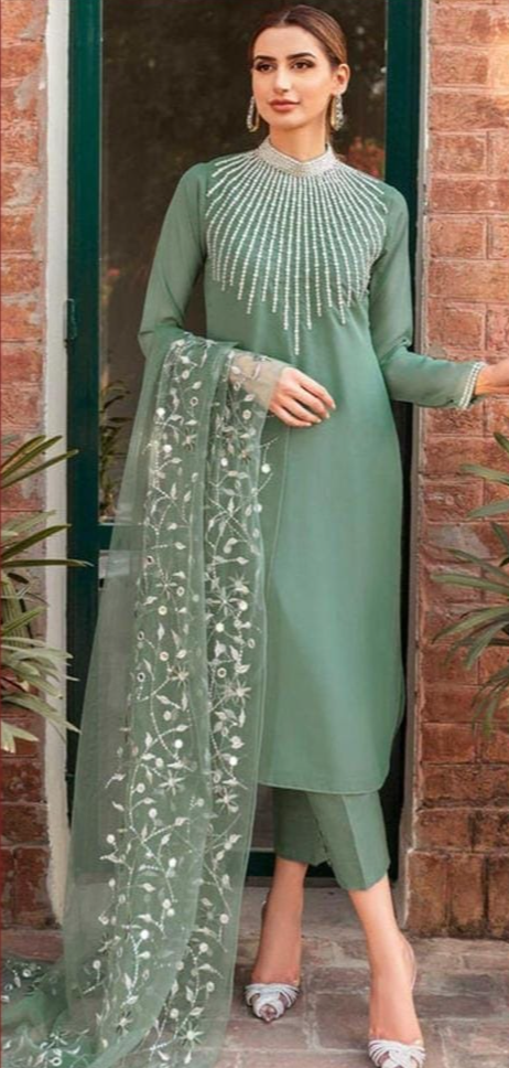 3 Pcs Women's Unstitched Lawn Embroidered Suit